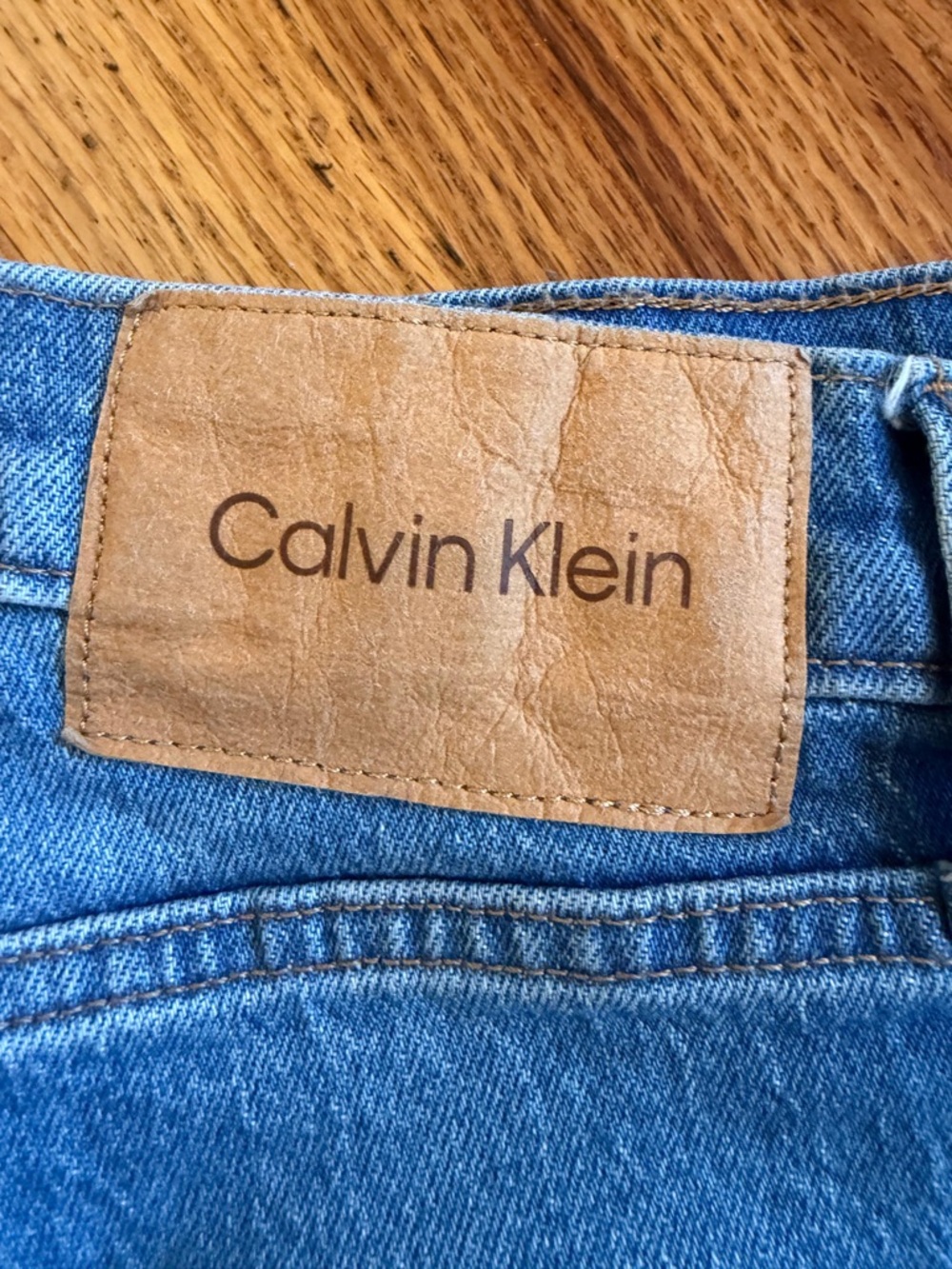 Calvin Klein Light Blue Denim Jeans with Red Logo Tag - Picture 1 of 7